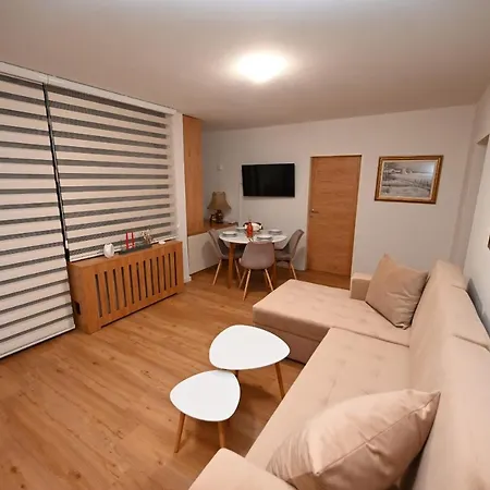 Vip 39c By Four Seasons Apartment